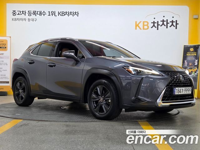 Lexus UX 250h 2.0 2WD - фото 4