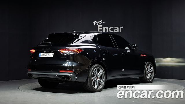 Maserati Levante 3.8 GTS AWD - фото 1