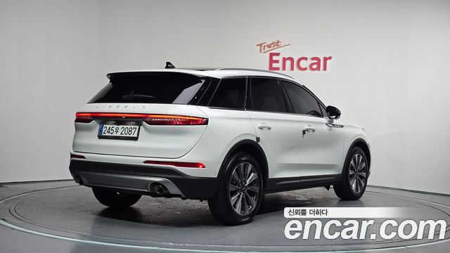Lincoln Corsair 2.0 Reserve AWD - фото 1