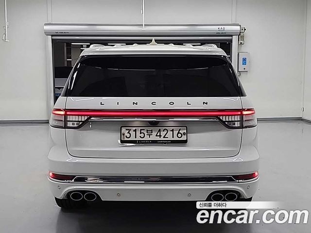 Lincoln Aviator 2-го поколения 3.0 Black Label AWD - фото 2