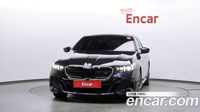 BMW i5 G60 M60 xDrive - фото 2