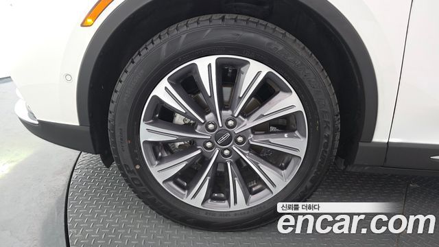 Lincoln Corsair 2.0 Reserve AWD - фото 4