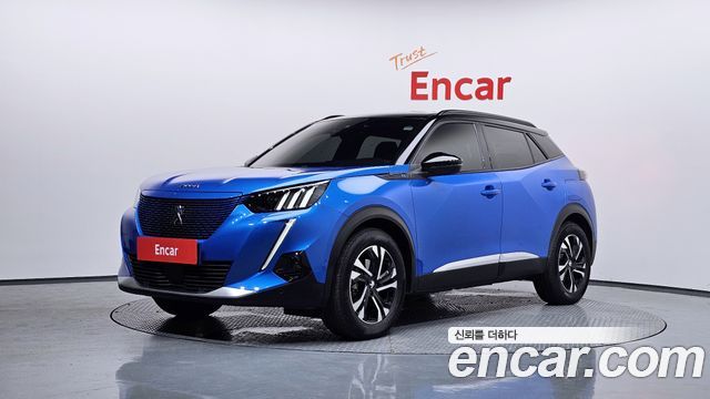 Peugeot 2008 2-го поколения EV GT - фото 0