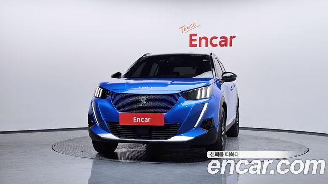 Peugeot 2008 2-го поколения EV GT - фото 2