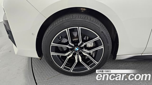 BMW i7 G70 eDrive 50 M Sport - фото 4