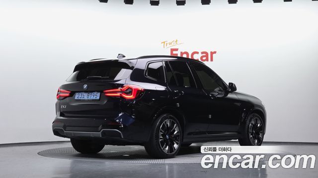 BMW iX3 M Sports - фото 1