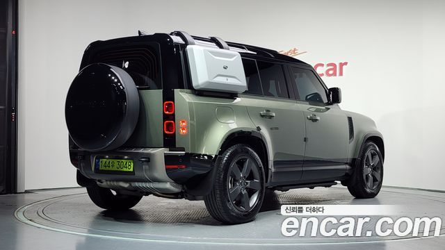 Land Rover Defender L663 110 D300 X-Dynamic HSE - фото 1