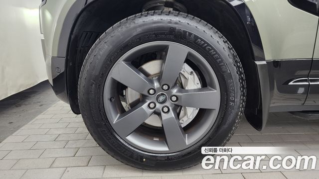 Land Rover Defender L663 110 D300 X-Dynamic HSE - фото 4