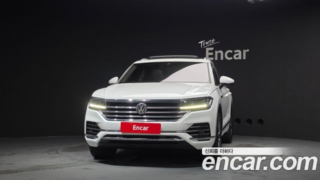 Volkswagen Touareg 3-го поколения 3.0 TDI Prestige - фото 2
