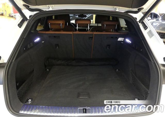 Audi e-Tron 55 Quattro - фото 3
