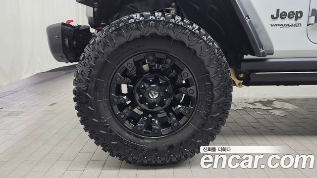 Jeep Wrangler JL 2.0 Sport 4Door Willys Edition - фото 4