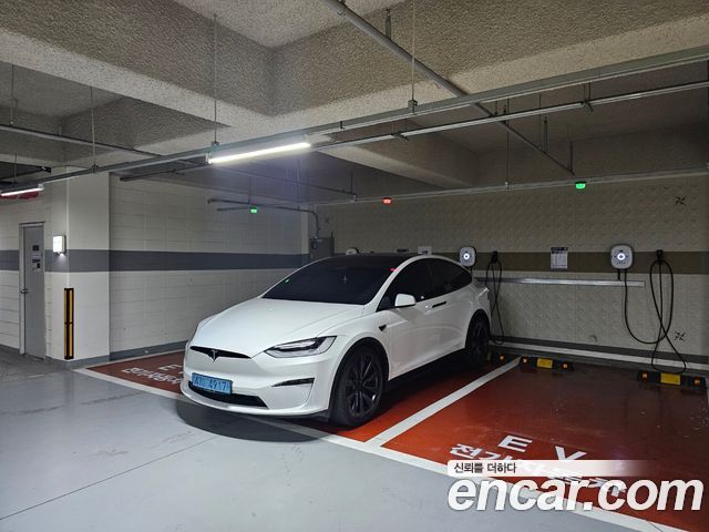 Tesla Model X Long Range - фото 2