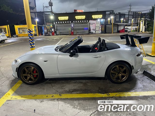 Mazda MX-5 MIATA Miata - фото 4