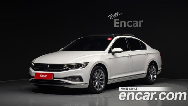 Volkswagen Passat B8 2.0 TDI Prestige - фото 0