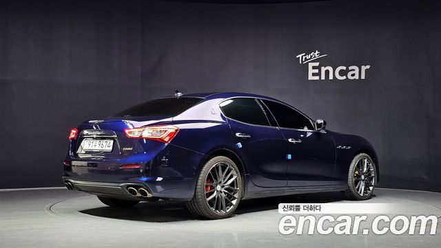 Maserati Ghibli 3.0 Diesel GranSport 3rd - фото 1