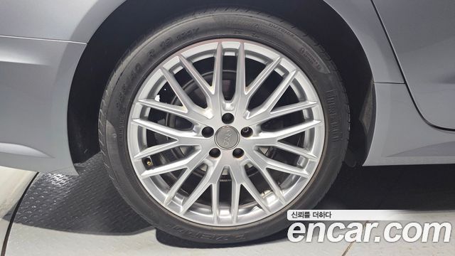 Audi A6 35 TDI Premium C7 - фото 4