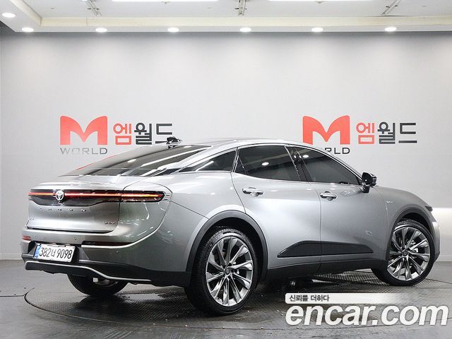 Toyota Crown Crossover 2.5 4WD Hybrid - фото 1