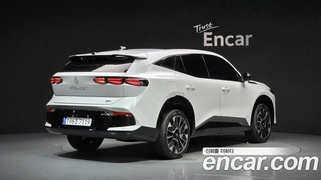 Renault Samsung Filante 1.5 E-Tech Iconic 2WD - фото 1