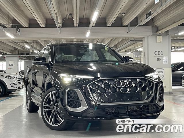 Audi Q5 40 TDI Quattro S Line - фото 0