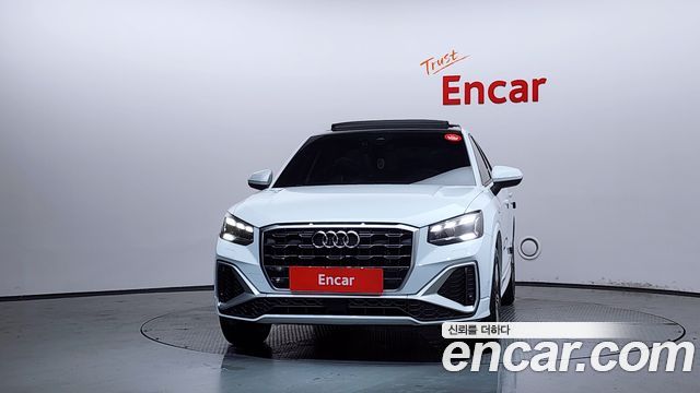 Audi Q2 35 TDI Premium - фото 2