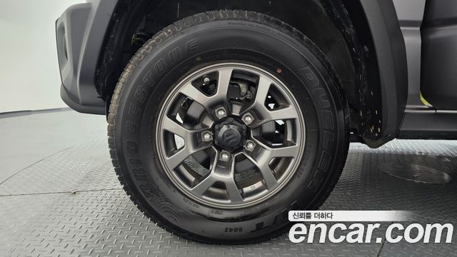 Suzuki Jimny 1.5 - фото 4