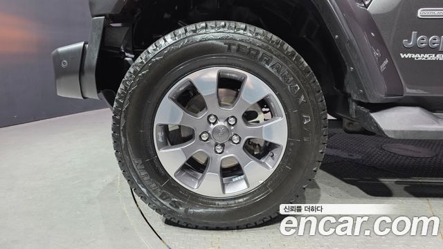 Jeep Wrangler JL 2.0 Overland 4Door - фото 4