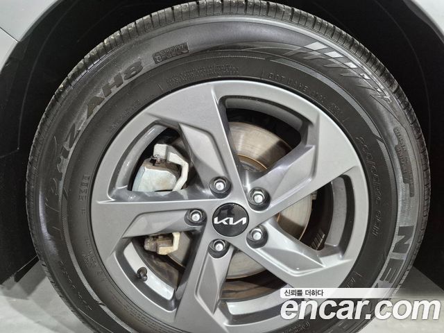 Kia K5 3-го поколения 2.0 LPI(Renter car) Strandard - фото 4