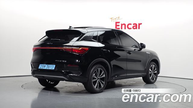 BYD Atto 3 Plus - фото 1