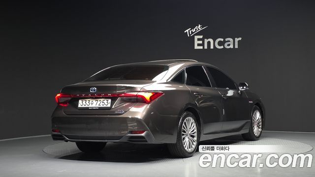 Toyota Avalon 5-го поколения 2.5 Hybrid - фото 1