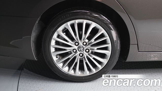 Toyota Avalon 5-го поколения 2.5 Hybrid - фото 4