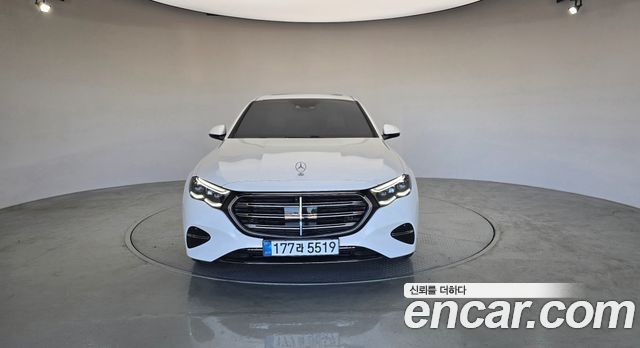 Mercedes-Benz E-Class W214 E450 4MATIC Exclusive - фото 0