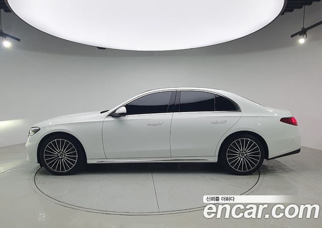 Mercedes-Benz E-Class W214 E450 4MATIC Exclusive - фото 1