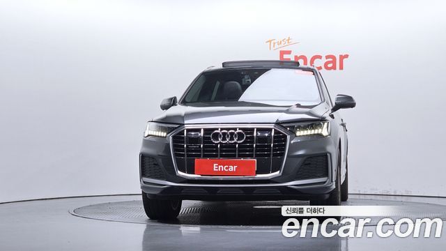 Audi Q7 45 TDI Quattro Premium - фото 1