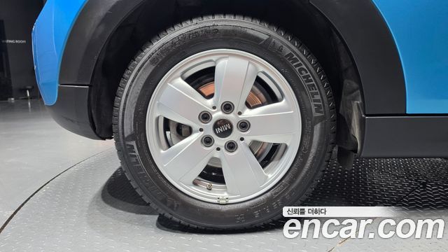 Mini Cooper 5Door Standard 3rd - фото 4
