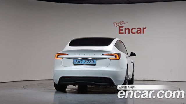 Tesla Model 3 RWD - фото 2