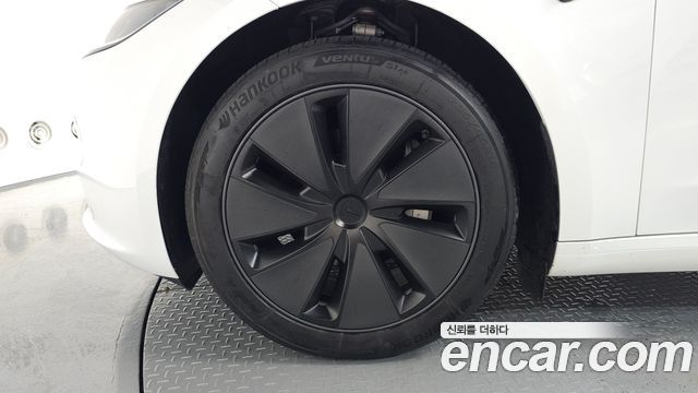 Tesla Model 3 RWD - фото 3
