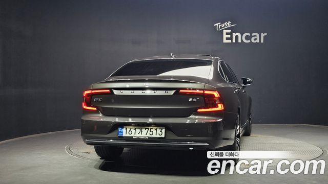Volvo S90 B6 AWD Ultimate Bright - фото 2