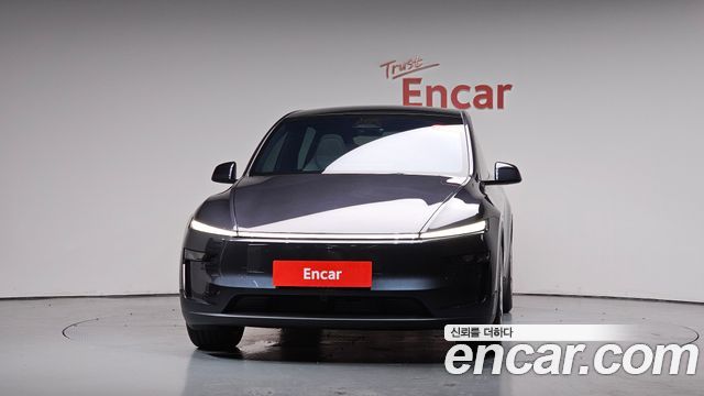 Tesla Model Y L Long Range AWD - фото 1