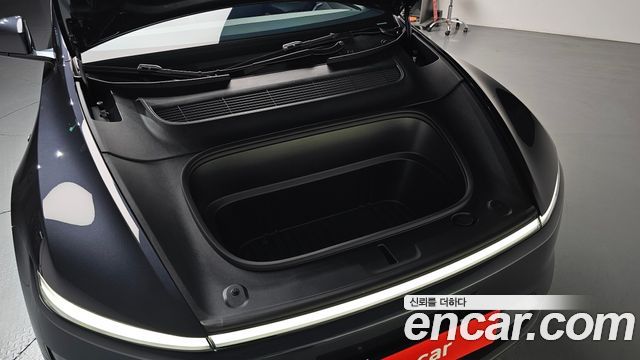 Tesla Model Y L Long Range AWD - фото 4