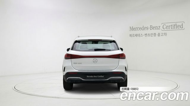 Mercedes-Benz EQA H243 EQA250 AMG Line - фото 3