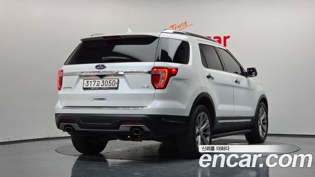 Ford Explorer 2.3 Limited 4WD 5th - фото 1