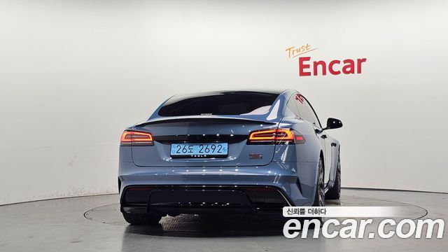 Tesla Model S Plaid - фото 3