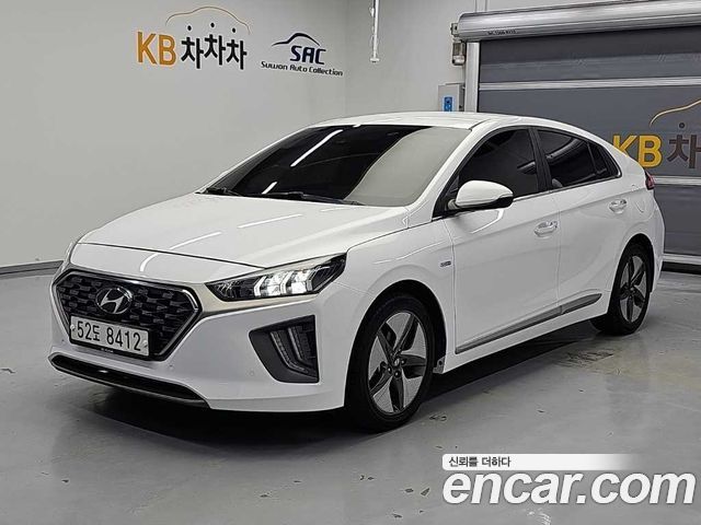 Hyundai Ioniq гибрид Q - фото 0