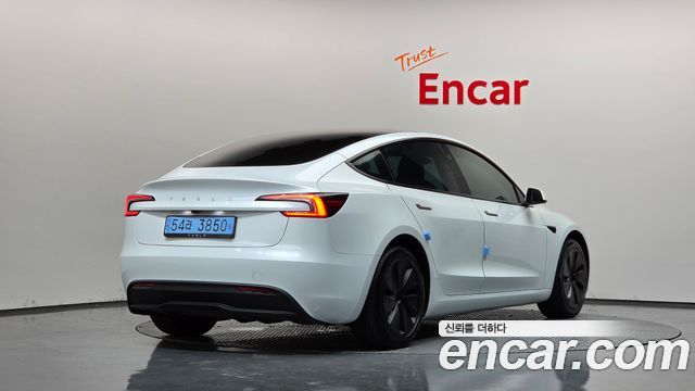 Tesla Model 3 RWD - фото 1