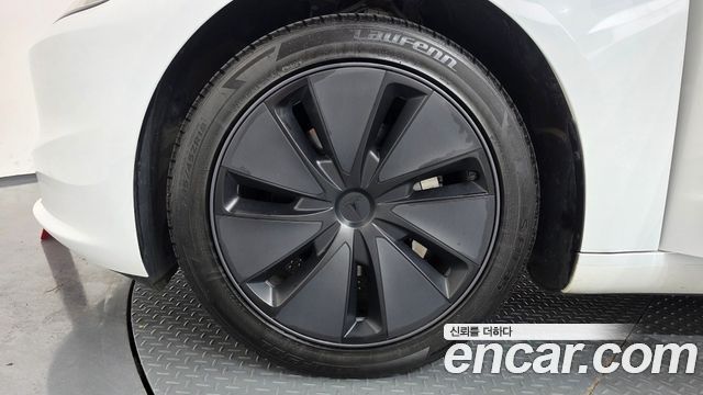 Tesla Model 3 RWD - фото 4