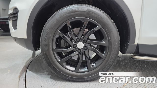 Land Rover Discovery Sport 2.0 TD4 SE (150PS) - фото 4