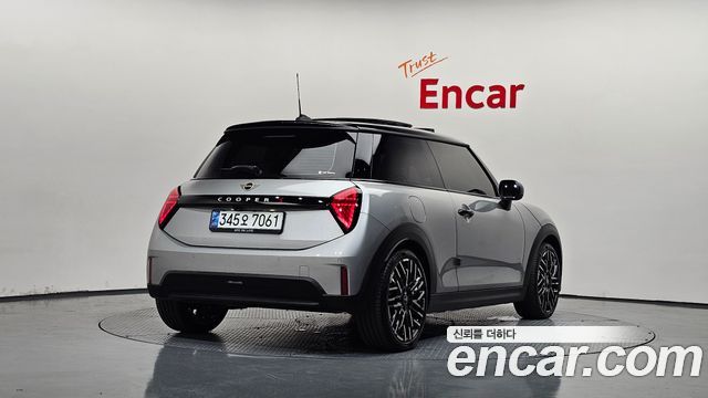 Mini Cooper S 4-го поколения Favoured - фото 0
