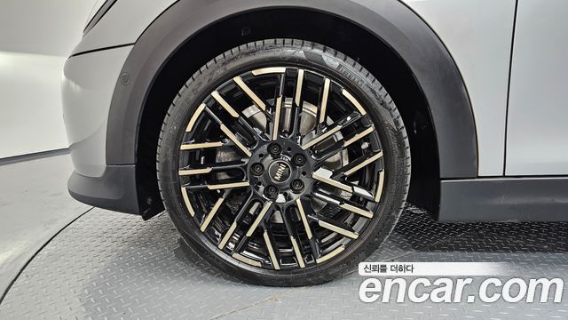 Mini Cooper S 4-го поколения Favoured - фото 3