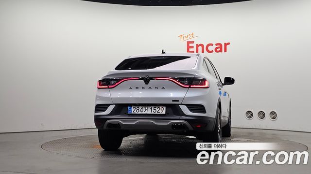 Renault Samsung Arkana 1.6 E-TECH Iconic - фото 3