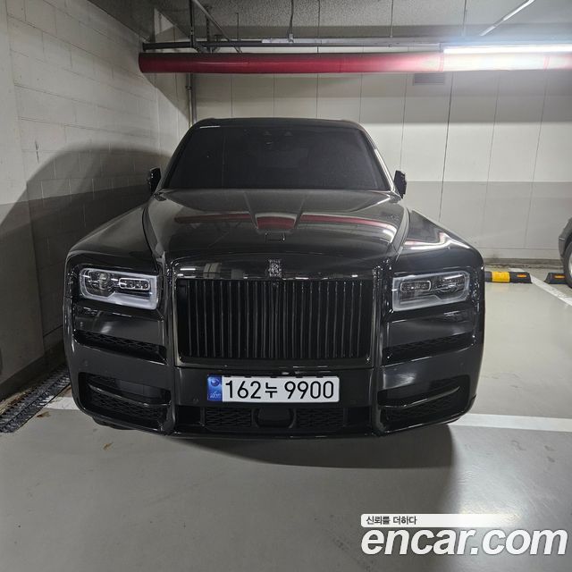 Rolls-Royce Cullinan 6.7 V12 Black Badge - фото 2